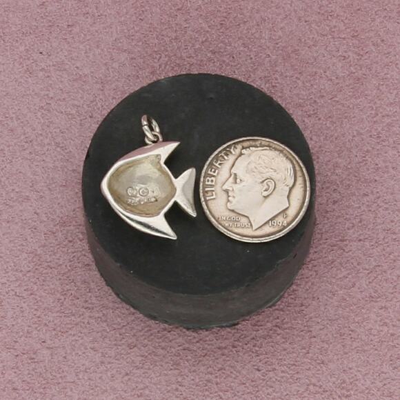 sterling silver enamel & marcasite fish charm pendant - Picture 2 of 3